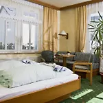 Land-gut-hotel Cafe Meier Hotel