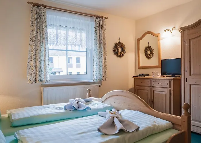 Land-gut-hotel Cafe Meier كورورت أوبين