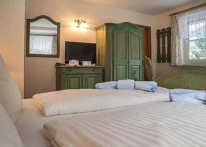 Land-gut-hotel Cafe Meier 3*