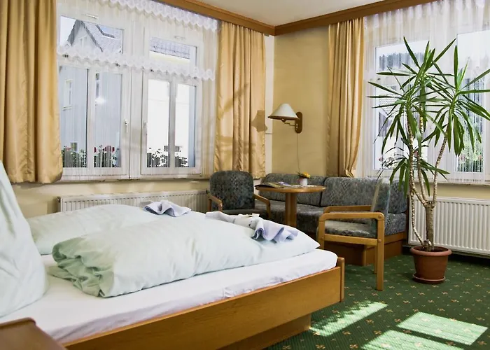 Land-gut-hotel Cafe Meier فندق