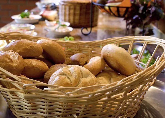 Land-gut-hotel Cafe Meier فندق